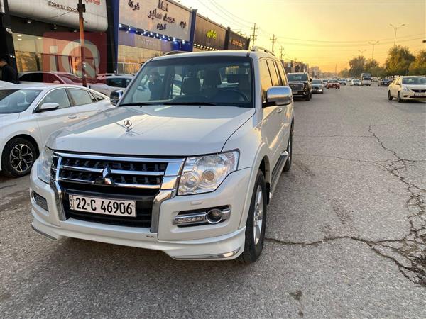 ميتسوبيشي باجيرو 2017 للبيع في العراق - اربيل